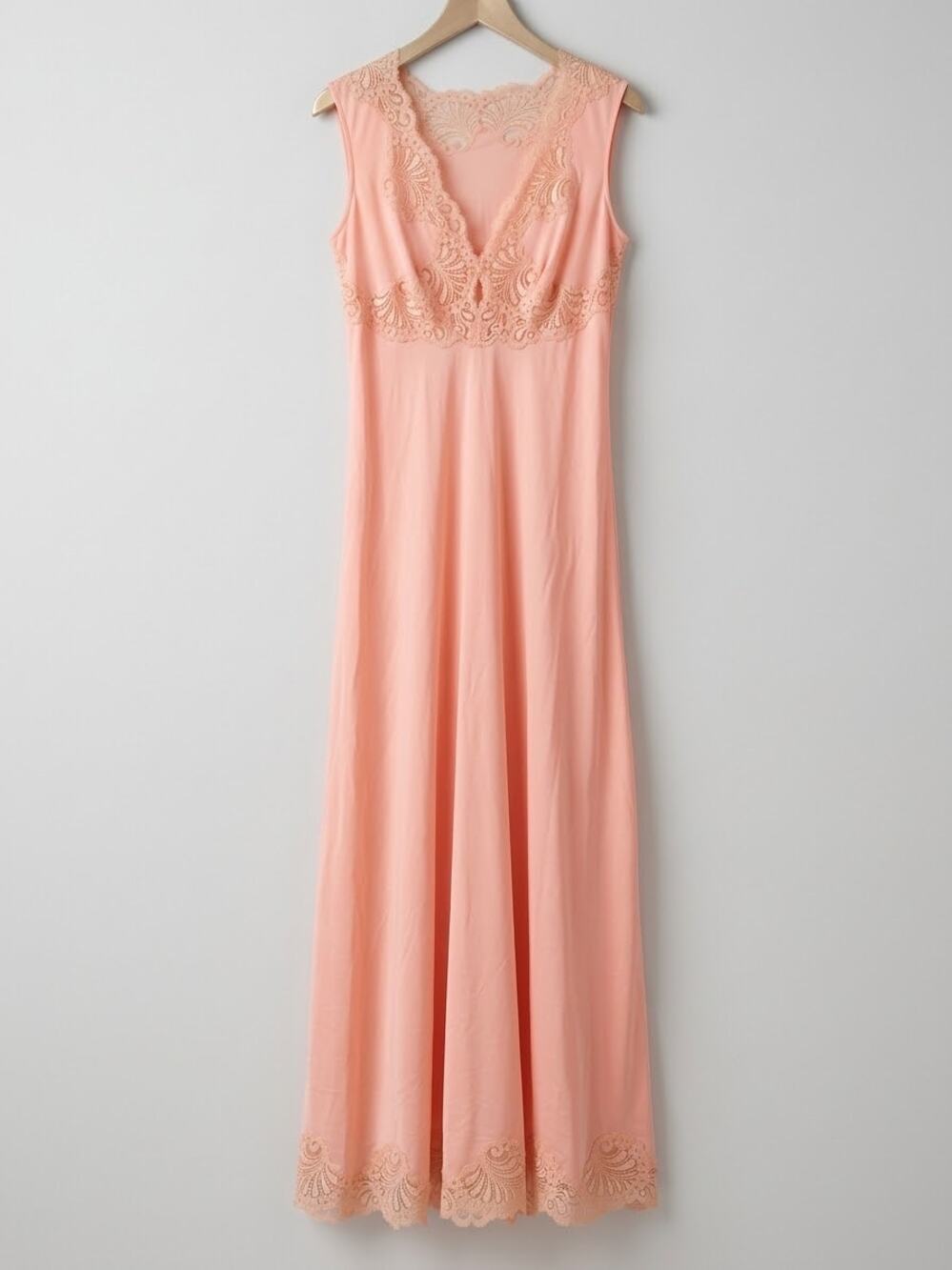 70s Peach Pink Lace Trim Maxi Nightgown Slip Dress Coquette Housewife Tradwife